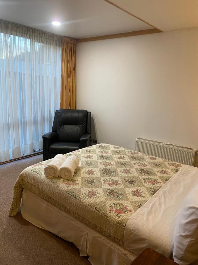 Bed & Breakfast Hotel Costanera Pucon 3*