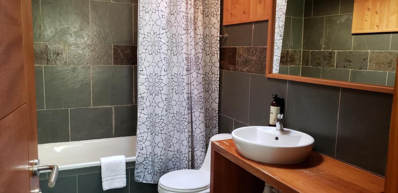 Hotel Costanera Pucon