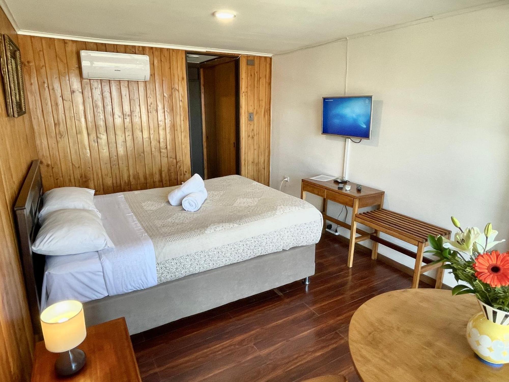 Hotel Costanera Pucon Bed & Breakfast