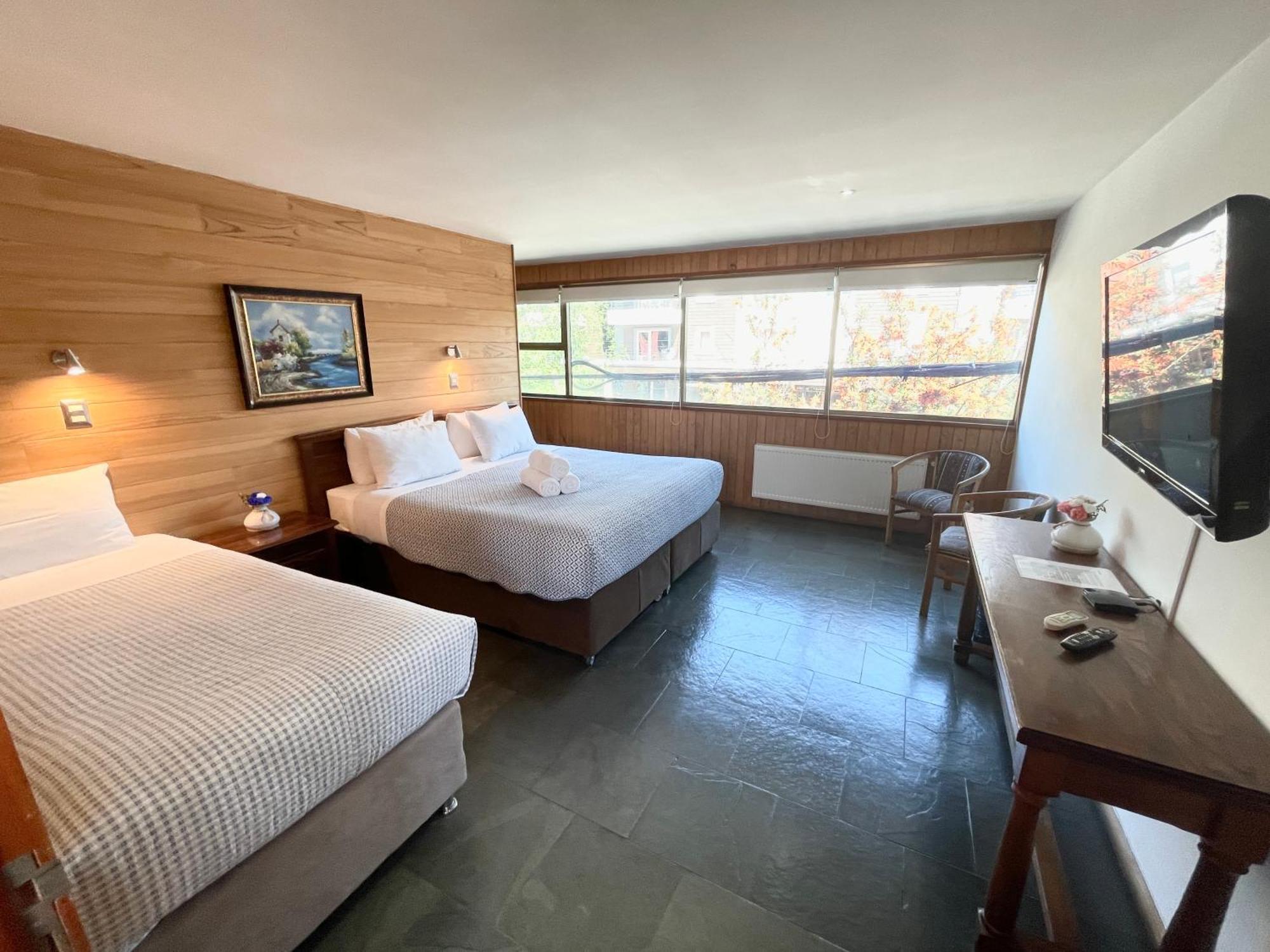 Hotel Costanera Pucon Bed & Breakfast 3*